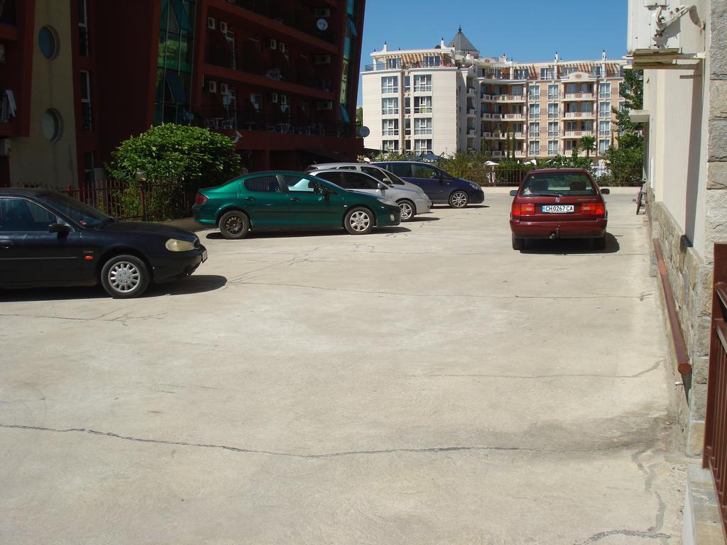 Summer Breeze Apartments Sunny Beach Esterno foto