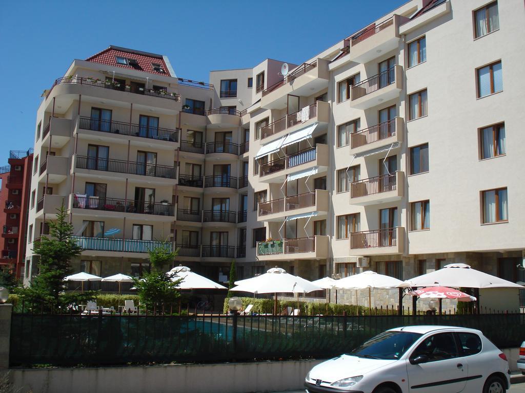 Summer Breeze Apartments Sunny Beach Esterno foto